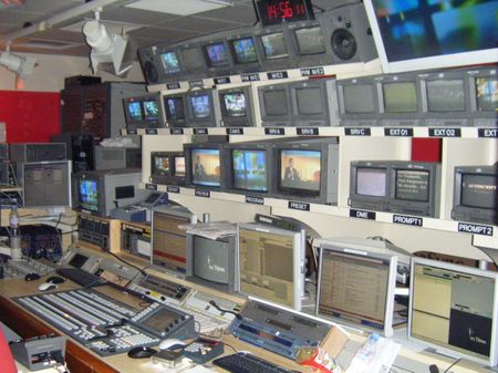 Régie du plateau secondaire de la chaîne française d'information en