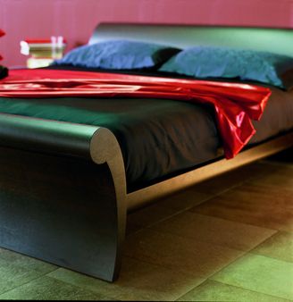 Mazzali: "Accento" bed / il letto "Accento"