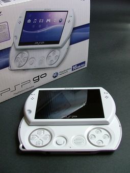 Pearl White PSP Go