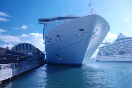 Ship cruise