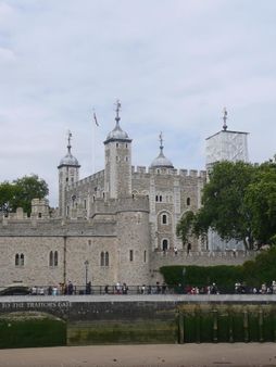 1 The Tower of London 1 La Tour de Londres | Source | Author Simdaperc