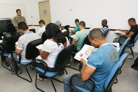 Curso de Inglês na PM Visando a Copa de 2014