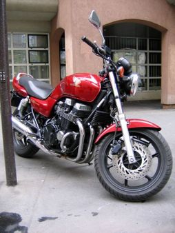 Honda CB 750 - Front