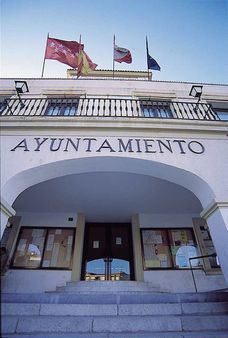 1 Fachada del Ayuntamiento de es:San Sebastián de los Reyes | San Seb