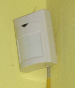 PIR (en:Passive infrared sensor ) | Source | Date 2007-07-22 | Author