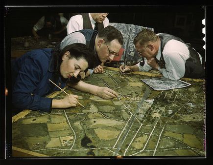 Camouflage class in New York University, where men and women are prepa