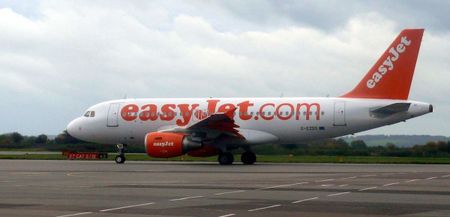 1 EasyJet en:Airbus A320 family#A319 | Airbus A319 G-EZDS at en:Brist
