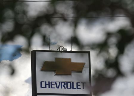 1 Uma concessionária da Chevrolet em Brasília, Brasil | Source http: