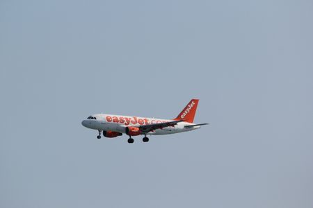 easyJet Airbus A319-111 G-EZAU @ NCE