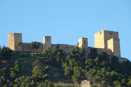 1 Vista del Castillo de Santa Catalina, en Jaén | Source | Author Pep