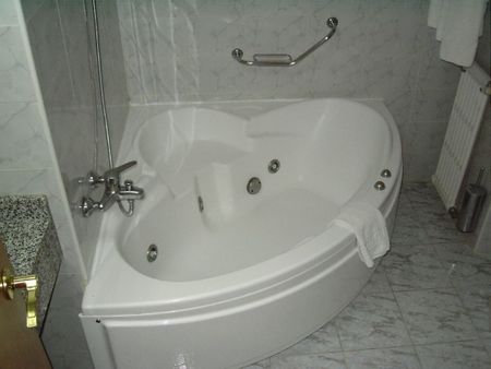 jacuzi