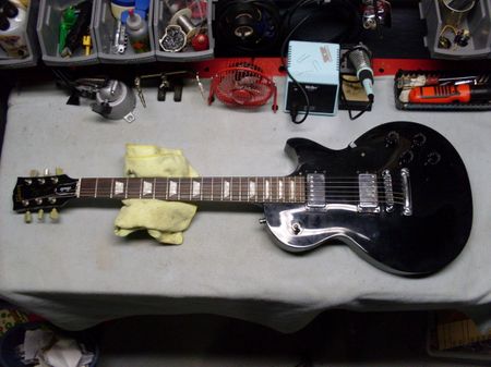 Gibson Les Paul Studio on Bench