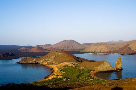 Isla Bartolome