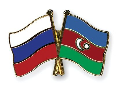 Freundschaftspins-Russland-Aserbaidschan.jpg