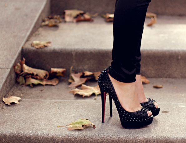 designer-fashion-heels-high-heels-leaves-Favim.com-265603