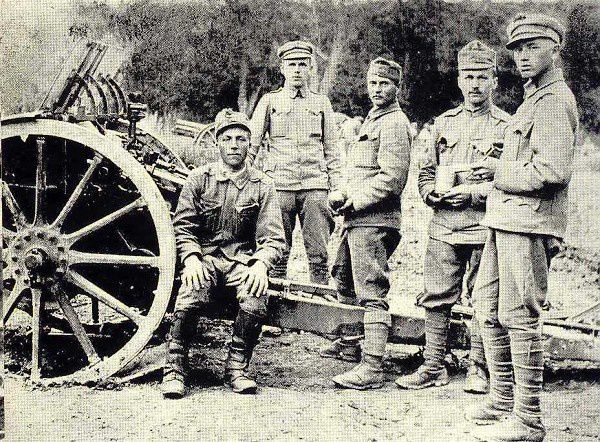 artilleurs-hongrois-a-Sabinova-juin-1919.jpg