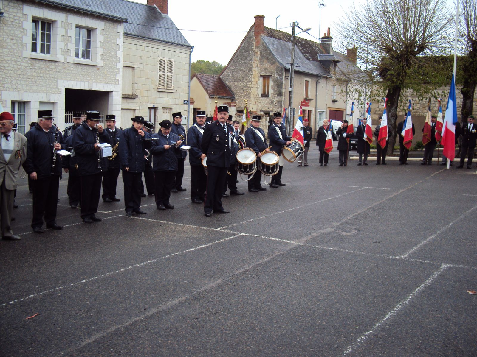 La commémoration du 149ème anniversaire du combat de Camerone s’est déroulée à Sainte-Maure-de-Touraine le 28 avril 2012.