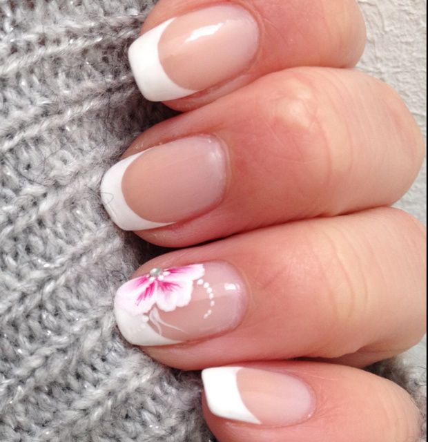 French manucure de mariée - Les Nail Art de Nais