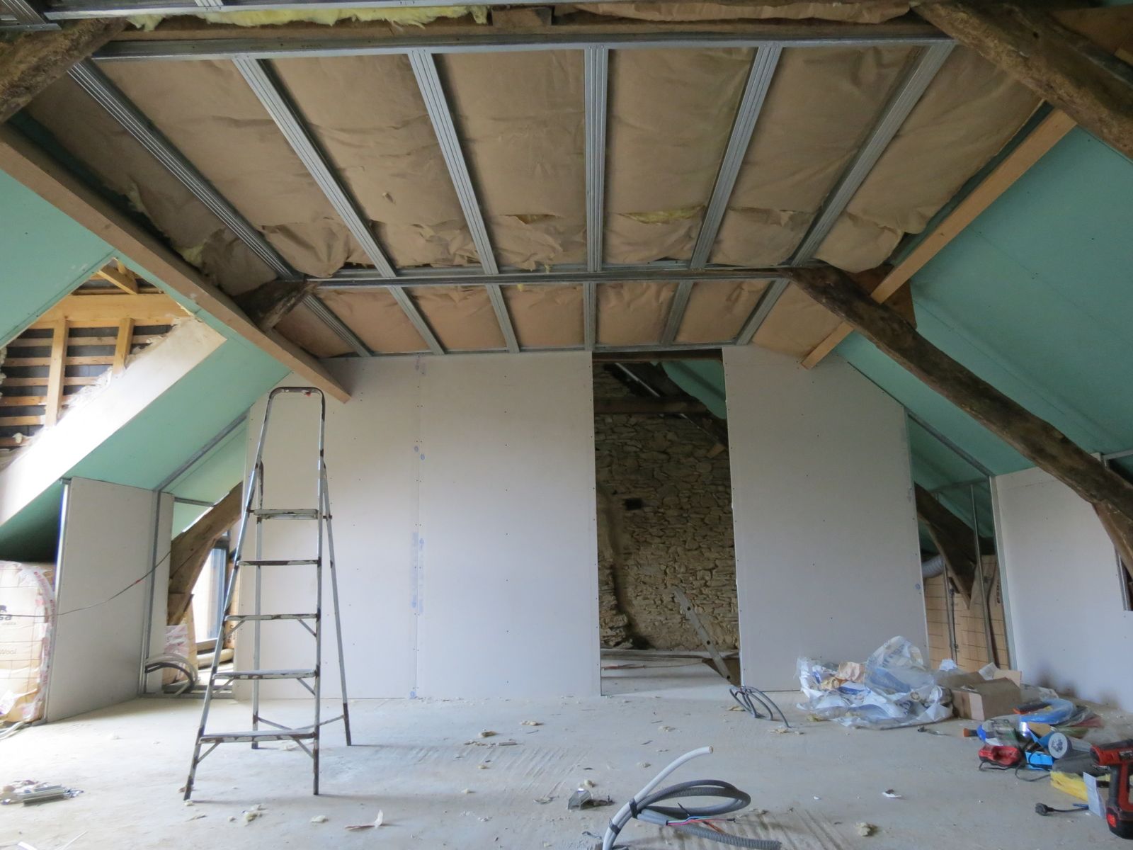 Suite du placo et isolation des combles rénovation d'une longère ...