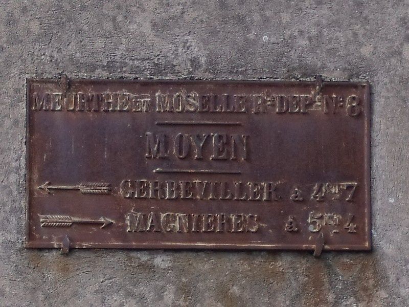Moyen ,plaque dans l'état juillet 2011
