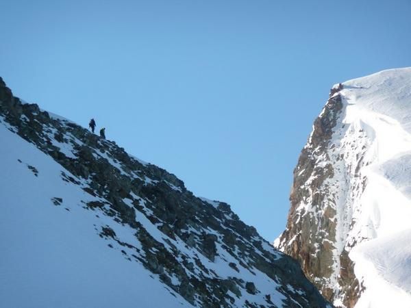 alpiniste Lex Blanche aiguille des glaciers corniches photo guillaume ledoux apoutsiak