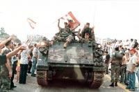l'Armée, très populaire au Liban a été accueuillie avec triomphe par la population.