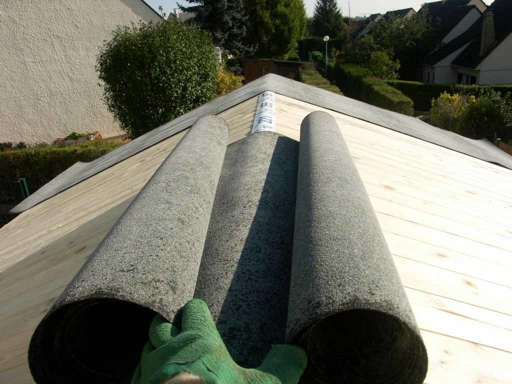 Pose Rouleau Bitume Abri De Jardin