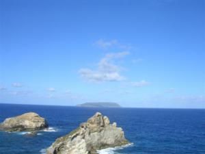 06_07_01_la_pointe_des_ch_teaux_l___le_de_la_d_sirade.jpg