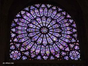 Paris-Notre-Dame-vitraux-01.jpg