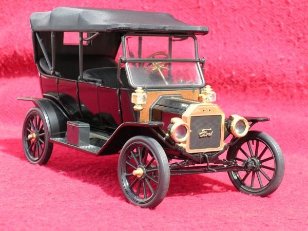La Ford T de 1913 Franklin mint précision  au 1/16ième 