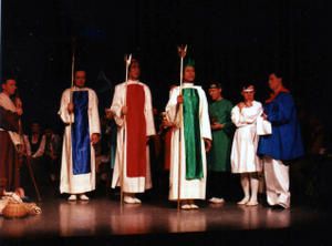 Balthazar : Roi Bleu - Melchior : Roi Rouge - Gaspard : Roi Vert ... Jeux de Noël du Centre Saint Martin  1997 