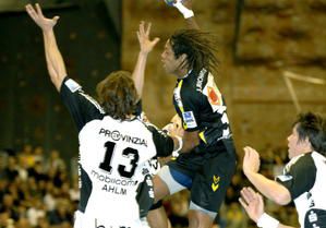 HAND-CHAMBERY-KIEL-Photo-N---67--le-4-d--cembre-2006.jpg