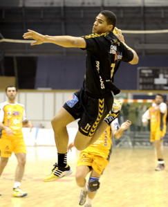 HAND-CHAMBERY-ARAGON-Photo-N--8--le-5-mars-2008.jpg