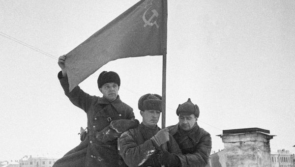 Célébrations du 68ème anniversaire de la bataille de Moscou - Commun  COMMUNE [le blog d'El Diablo]
