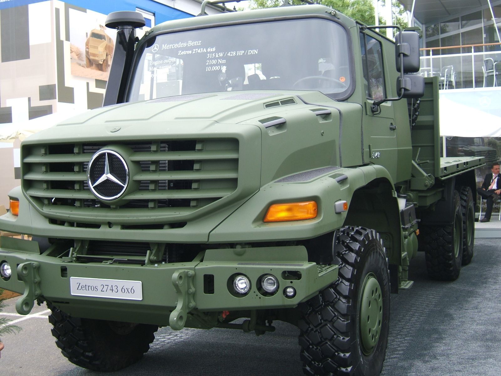 Mercedes Zetros 4x4 Military