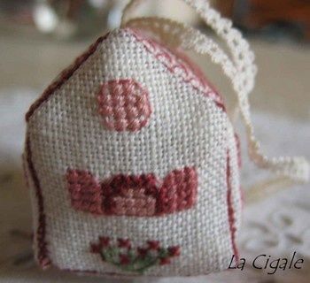 maison-rose-1marielaure.jpg