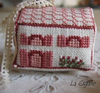 maison-rose-2marielaure.jpg