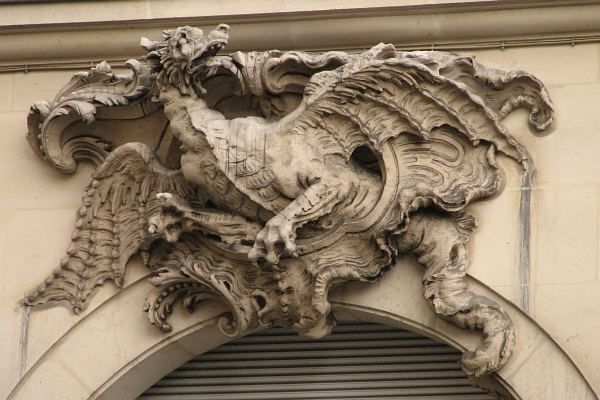 Dragon perdu en ville