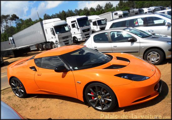 DSCN1333_lotus_evora_s.JPG