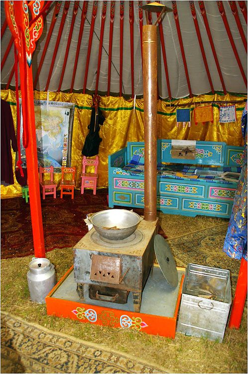 L'association Avel Nomad a replanté ses yourtes mongoles à Saint Lunaire