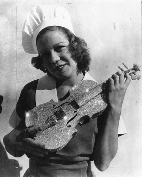 Ruth et son violon en sucre