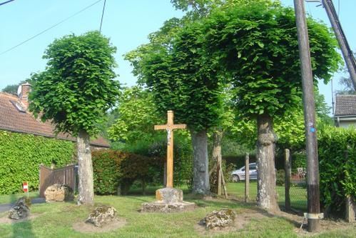 Calvaire-long-des-bois-2007-05.jpg
