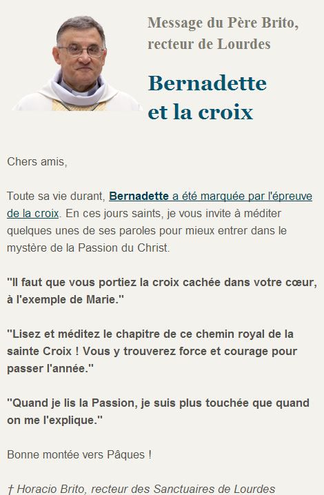 Bernadette-et-la-croix.JPG