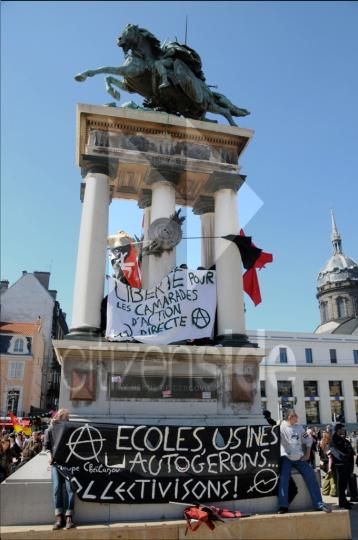 128017-manifestation-service-publique-prive