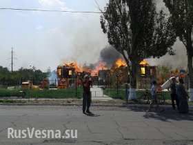 Ukraine-Kiev-bombarde-et-brule-l-eglise-Gorlivka.jpg