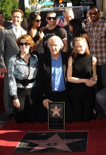 james-cameron-etoile.jpg