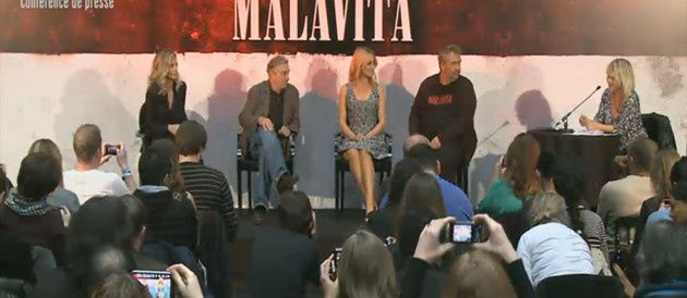michelle-pfeiffer-robert-de-niro-dianna-agron-et-luc-besson.jpg