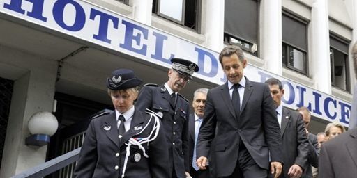 xenophobie-chasser.jpg
