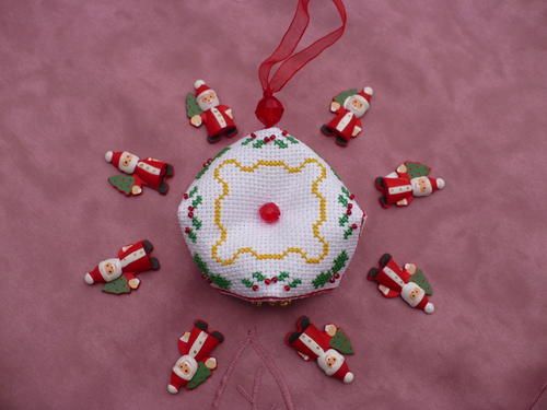 biscornu-noel-sablaise-002.jpg