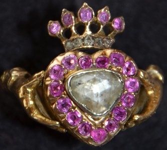 Bijoux féminins du XVIIIe siècle - LA MESURE DE L'EXCELLENCE